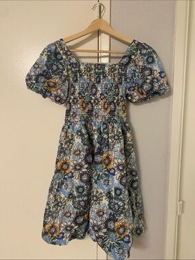 Floral Smocked Puff-Sleeve Casual Dress in Blue